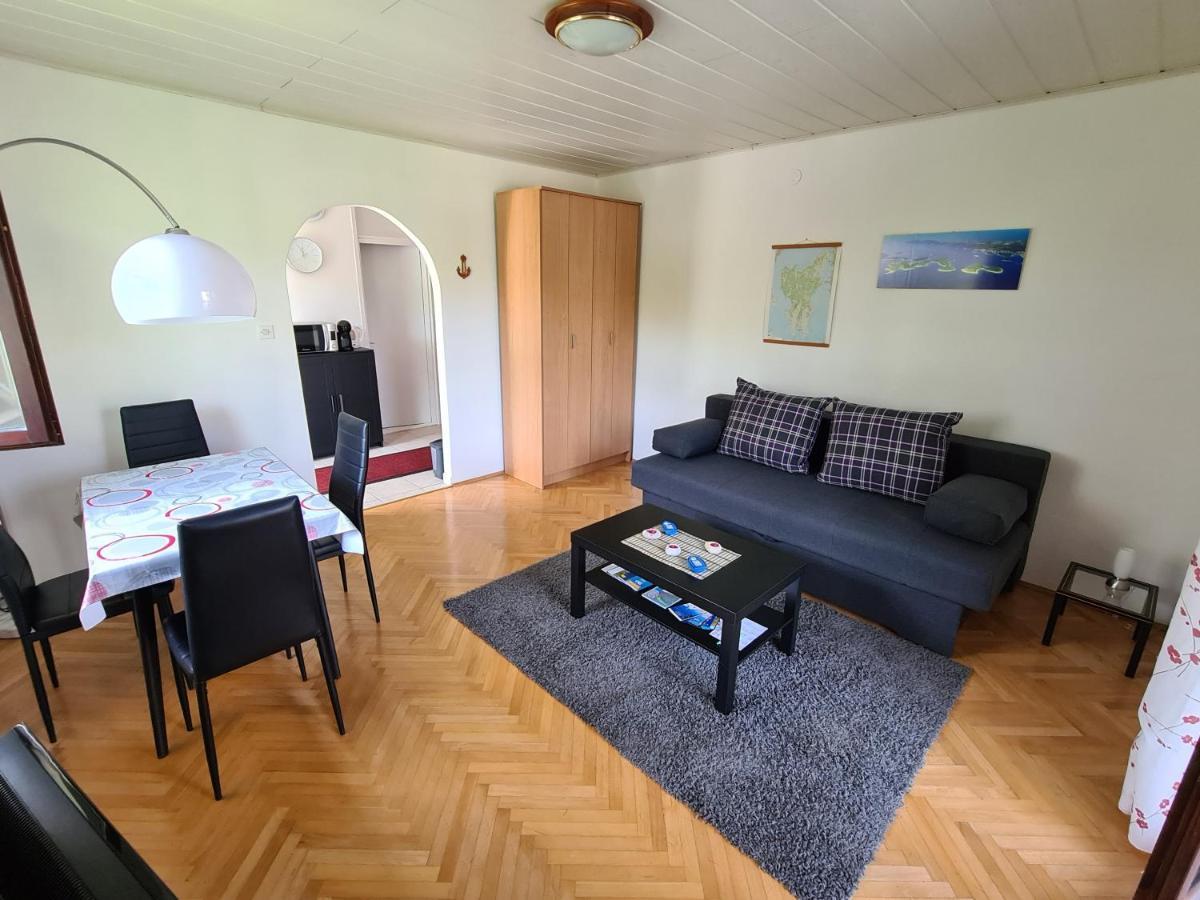 Apartman Tamy Malinska Exteriör bild